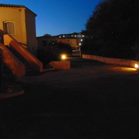 Vacanze In Natura Incontaminata "Casa Vacanza Francesca" Isola Rossa Bagian luar foto